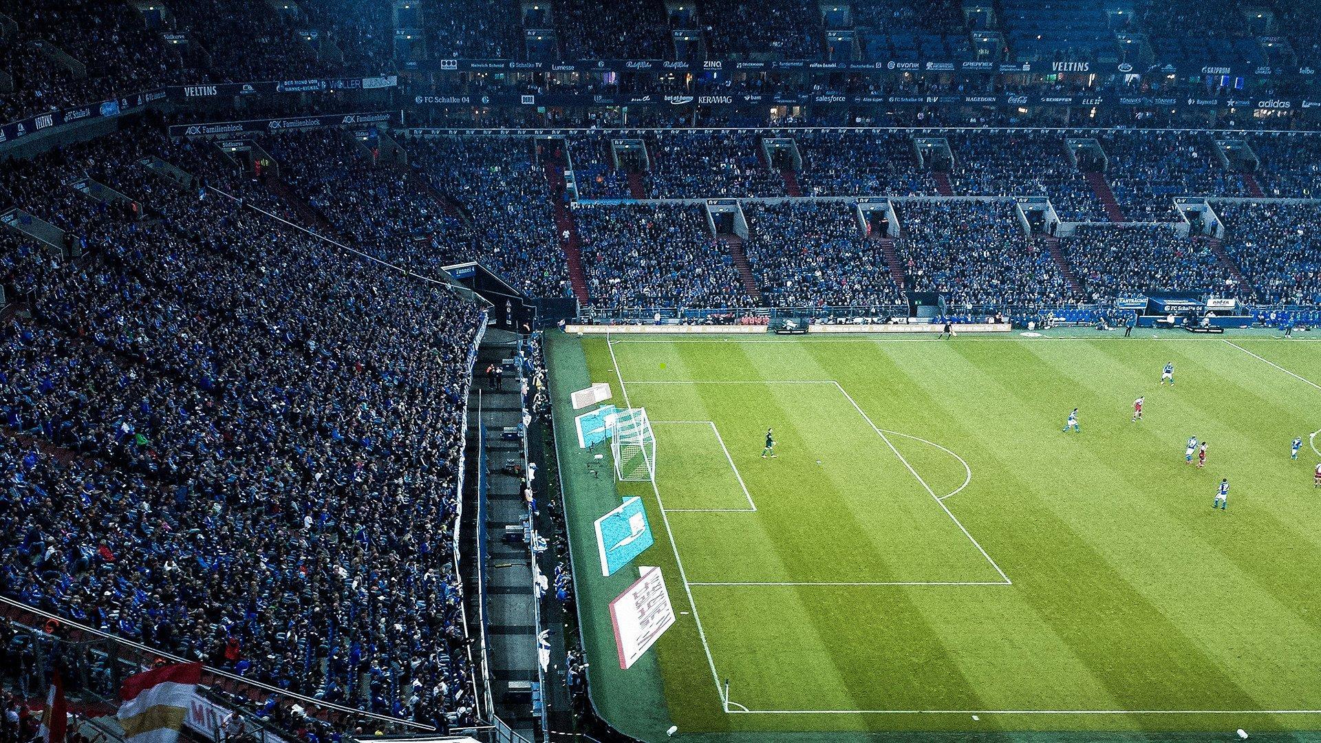 懂球帝FC激战E-GO鹰联,比赛日上演进球盛宴