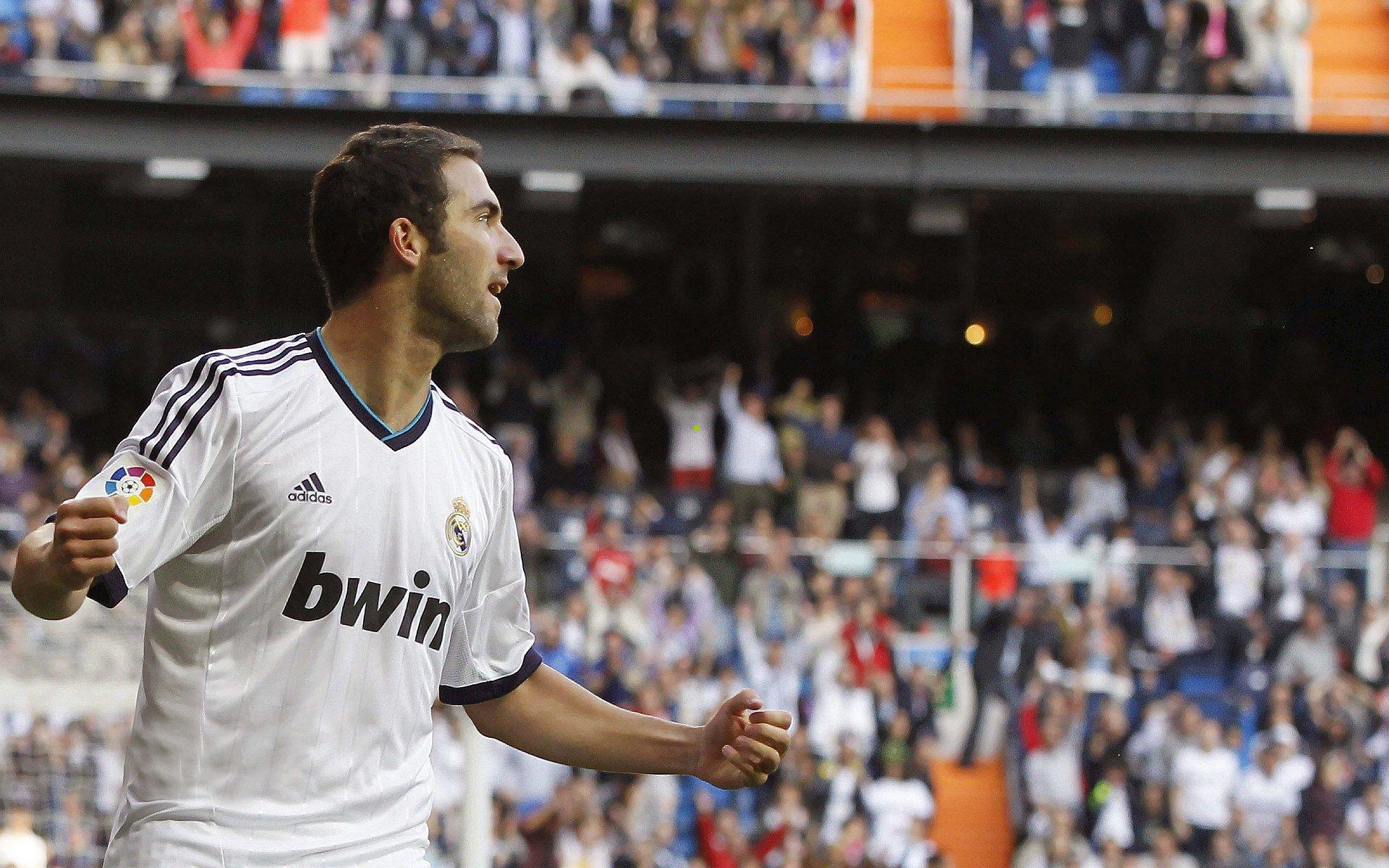 德甲夏季转会窗终极盘点,迪亚斯7000万欧元创纪录标王,勒沃库森五笔重磅引援引领风骚